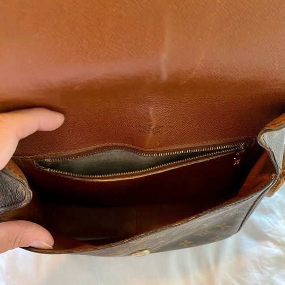 Authentic Louis Vuitton Saint Cloud - Picture 8 of 12